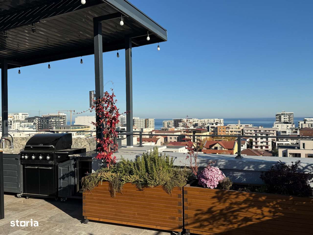 Penthouse 4 camere lux Mamaia Sat-2