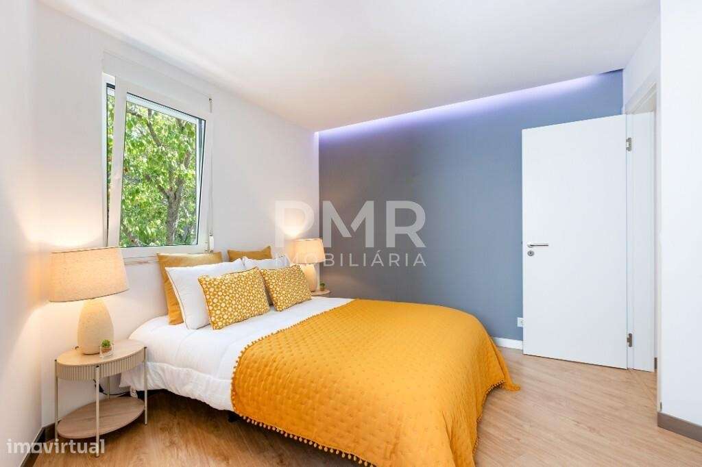 Apartamento T3 remodelado nos Olivais-23