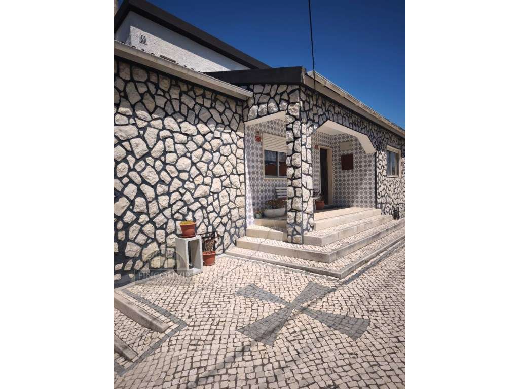 Imóvel de Excelência em Fernão Ferro-29