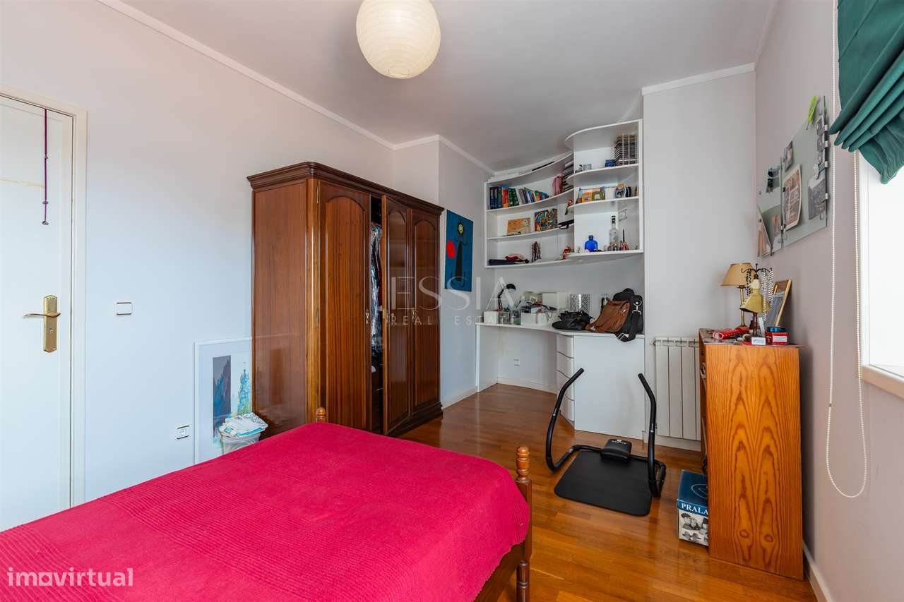 Moradia T4 em Leça da Palmeira | Moradia T4 Porto Matosinhos-11