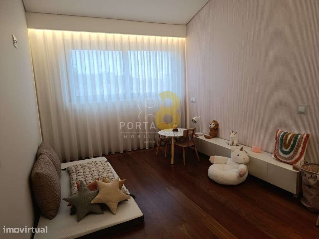 Luxuoso Apartamento T3 na Boavista frente ao Rosario-30