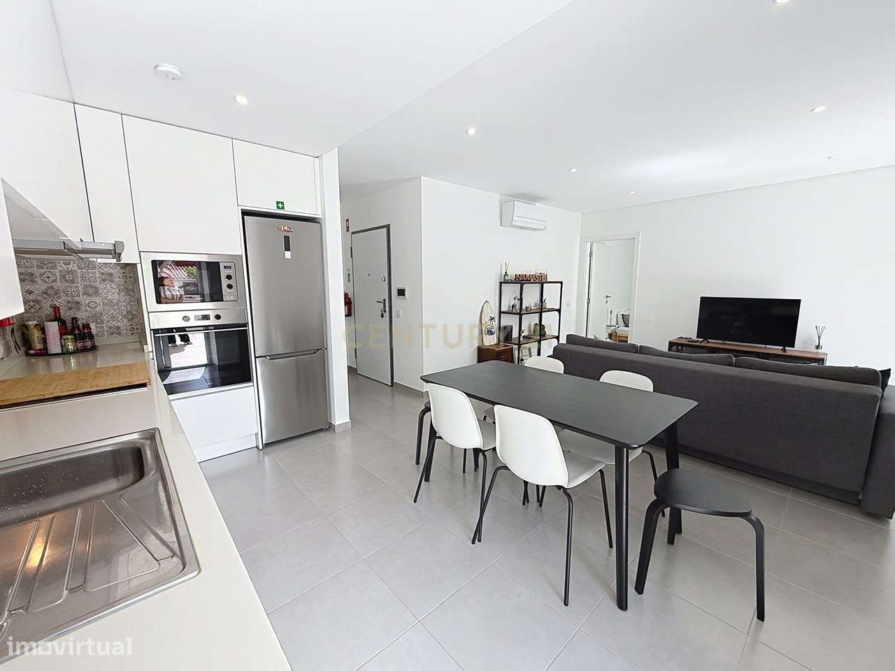 Apartamento T2 em Nazaré, Leiria - Oportunidade Única!-8