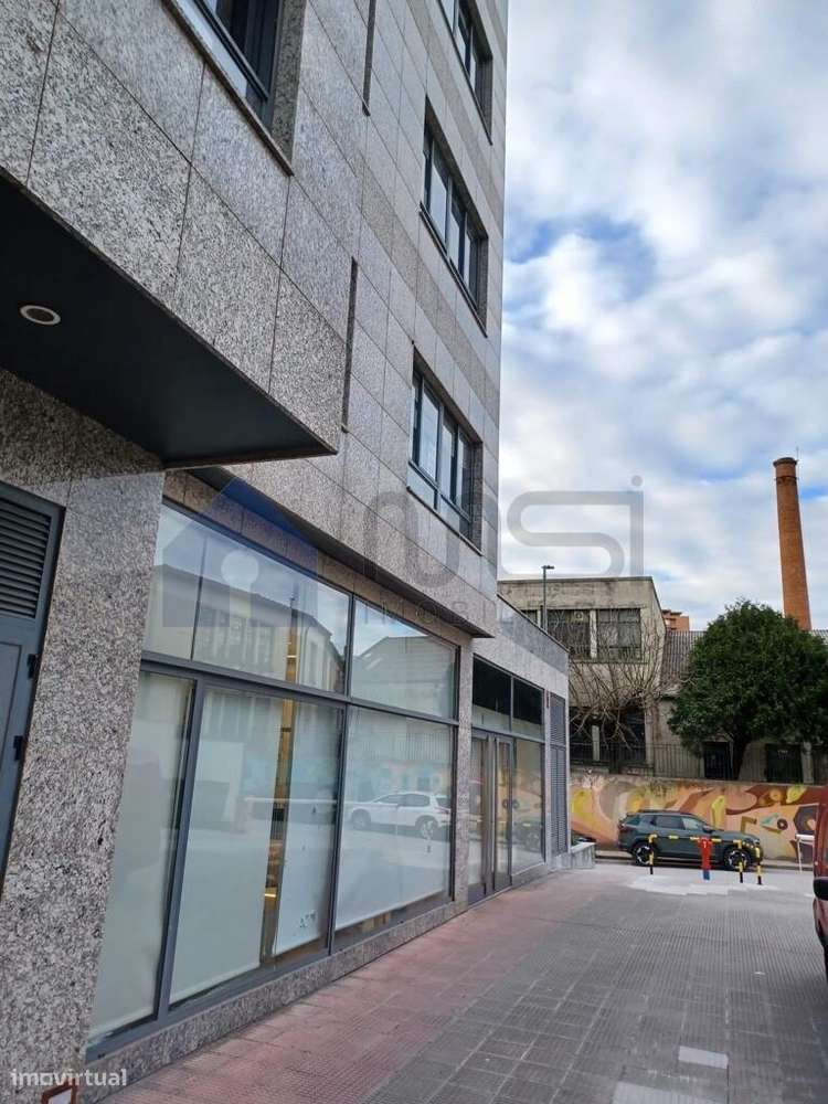 Apartamento T1 com lugar de garagem no Porto-17