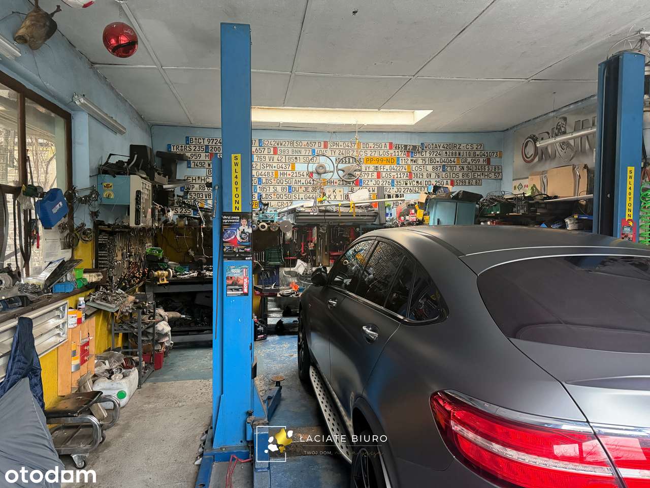 Tani w utrzymaniu dom z warsztatem samochodowym-15