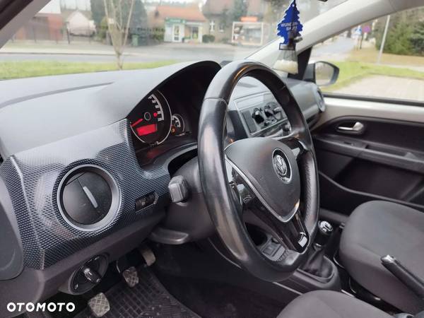 Volkswagen up! 1.0 high - 9