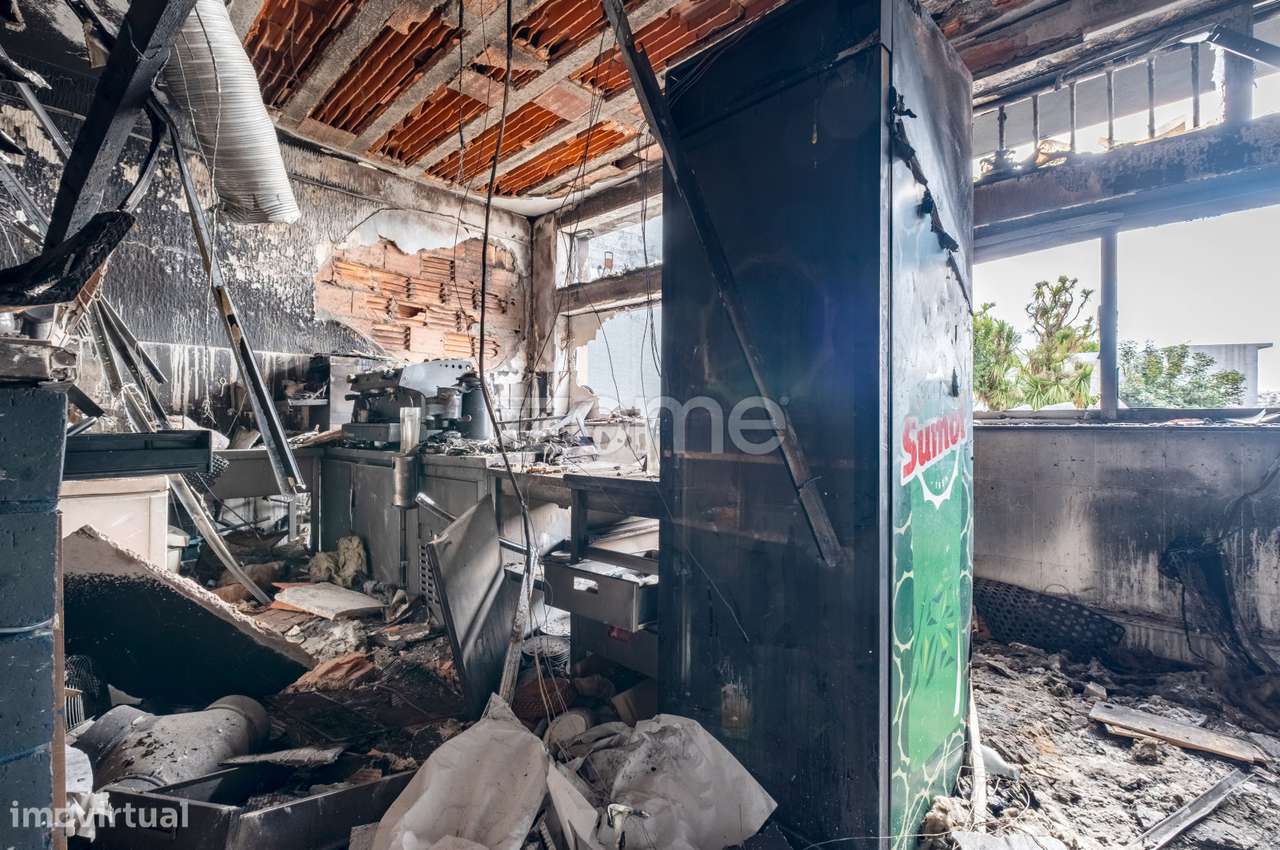 Espaço comercial amplo junto ao Gaia Park, em Vila Nova de Gaia, Po...-22