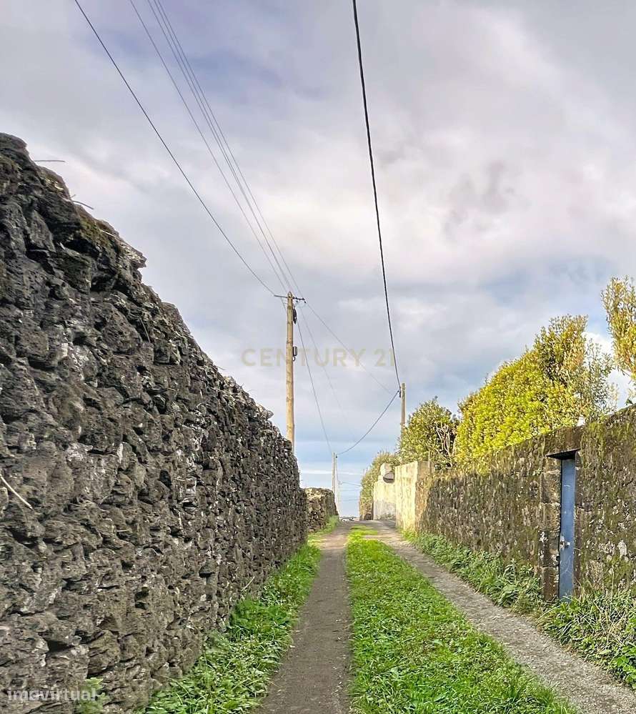 Terreno, 1 400 m², Pico da Pedra - Grande imagem: 4/14