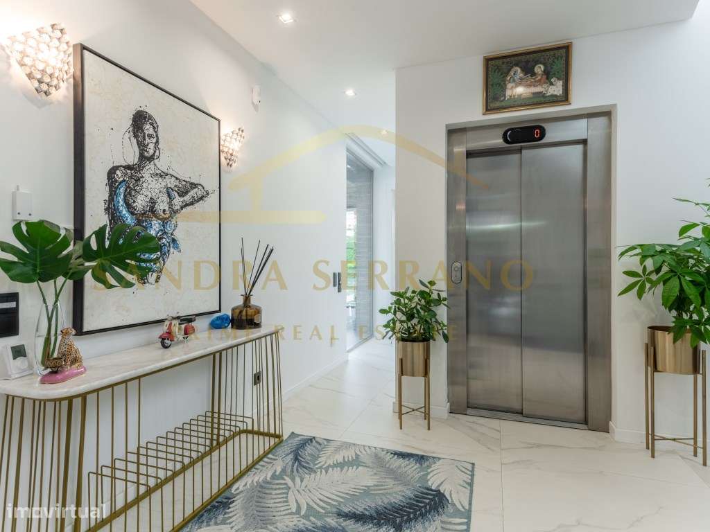 Moradia de arquitetura contemporânea com 5 Suítes-26