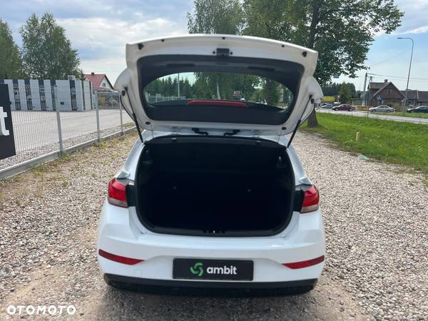 Hyundai I30 1.5 DPI Classic + - 9