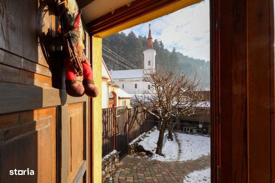 Casa deosebita cu 5 camere in Rasnov-17