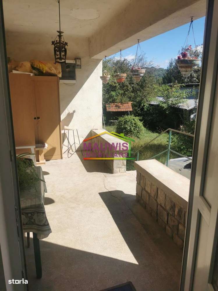 Casa P+S cu teren, in Breaza - vis-a-vis de Liceul Militar - Imagine principală: 3/15