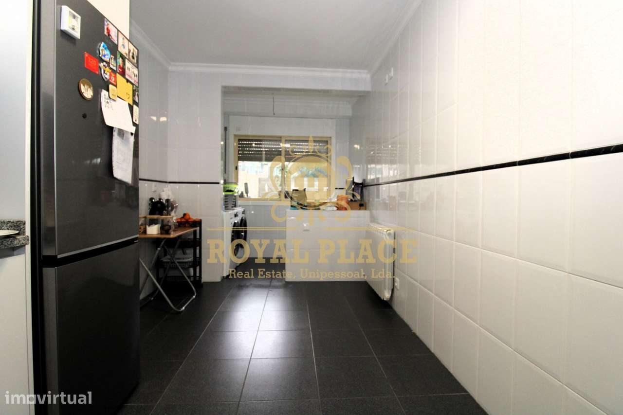 Apartamento T2 Urbanização Vila Areal - como NOVO-13