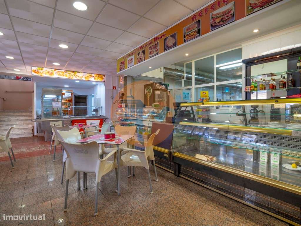 Fabrica e salão de Festas em Vila Real de António - Grande imagem: 4/60