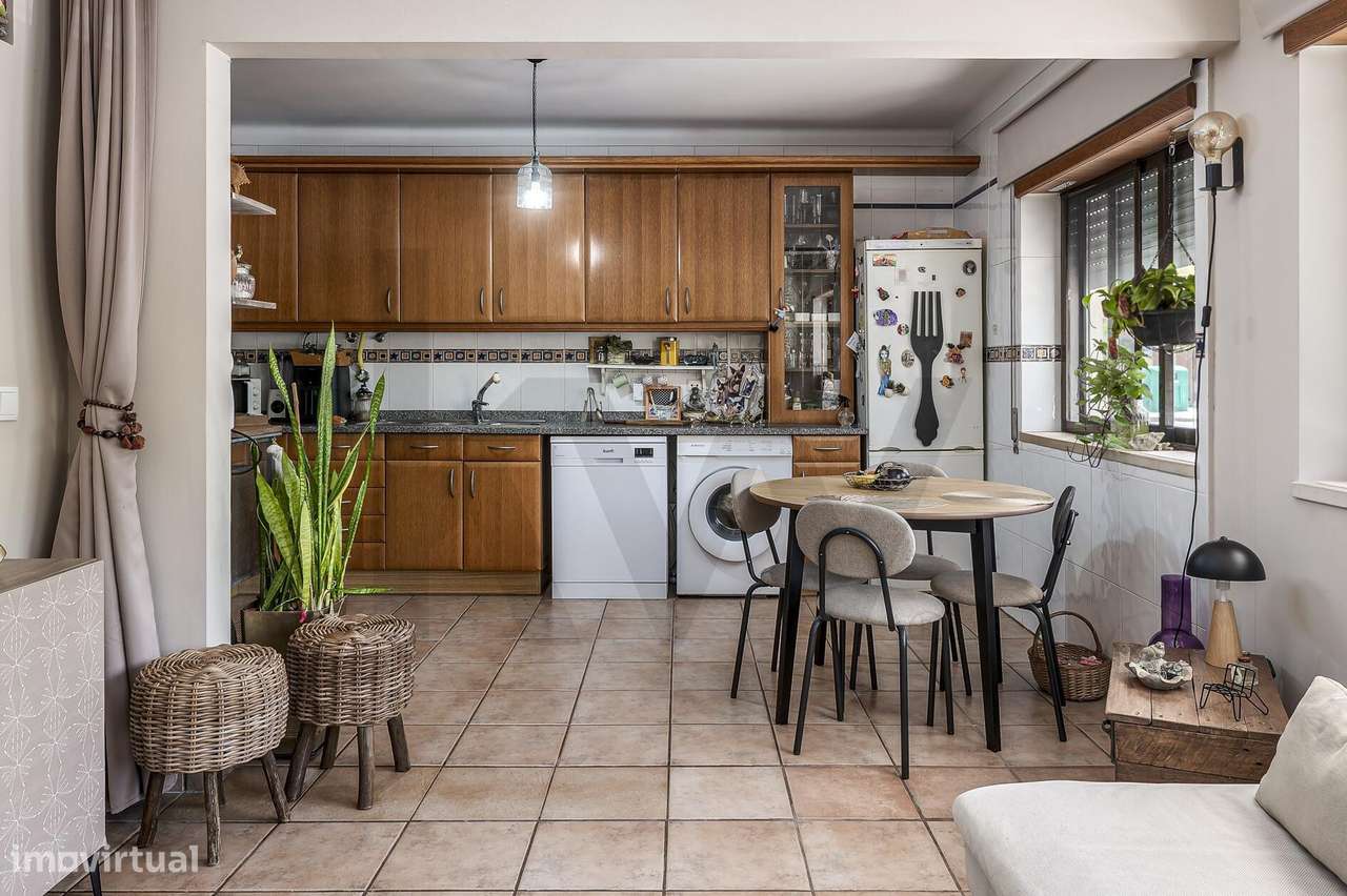 Apartamento T2 Rés-do-Chão com arrecadação, no Pinhal Novo-7