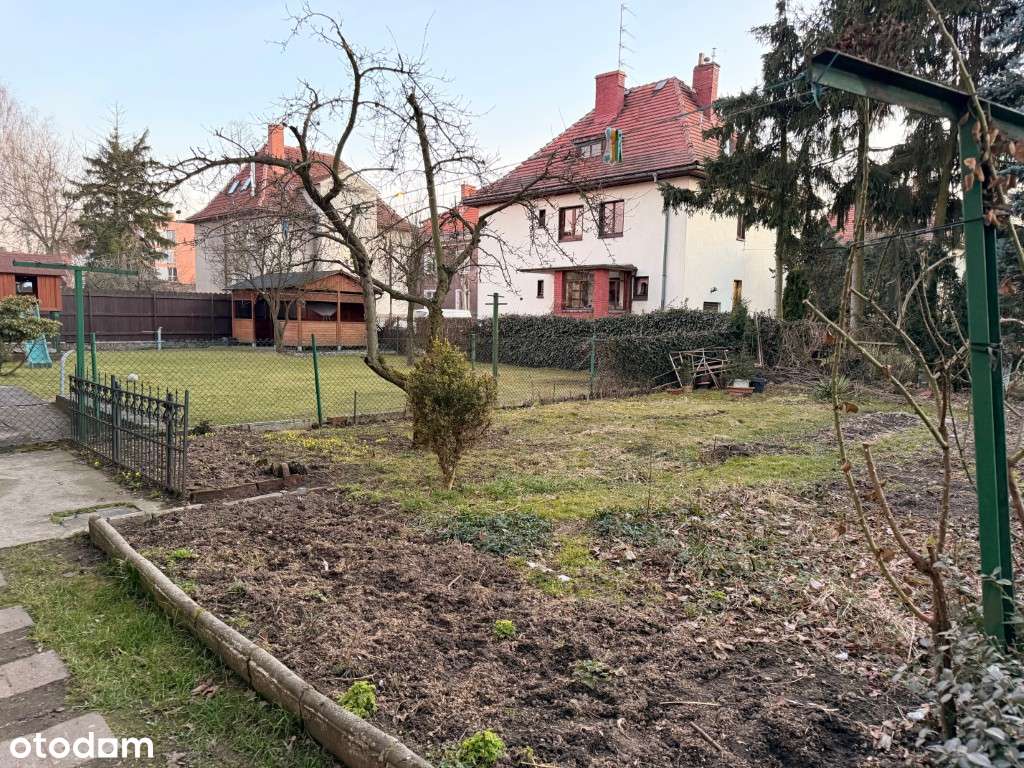 Bezczynszowe mieszkanie z ogródkiem w centrum Jeleniej Góry.-2