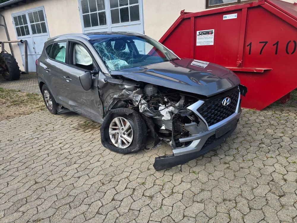 Hyundai Tucson III (2015-2020) 1.6 GDi 2WD Select 2018
