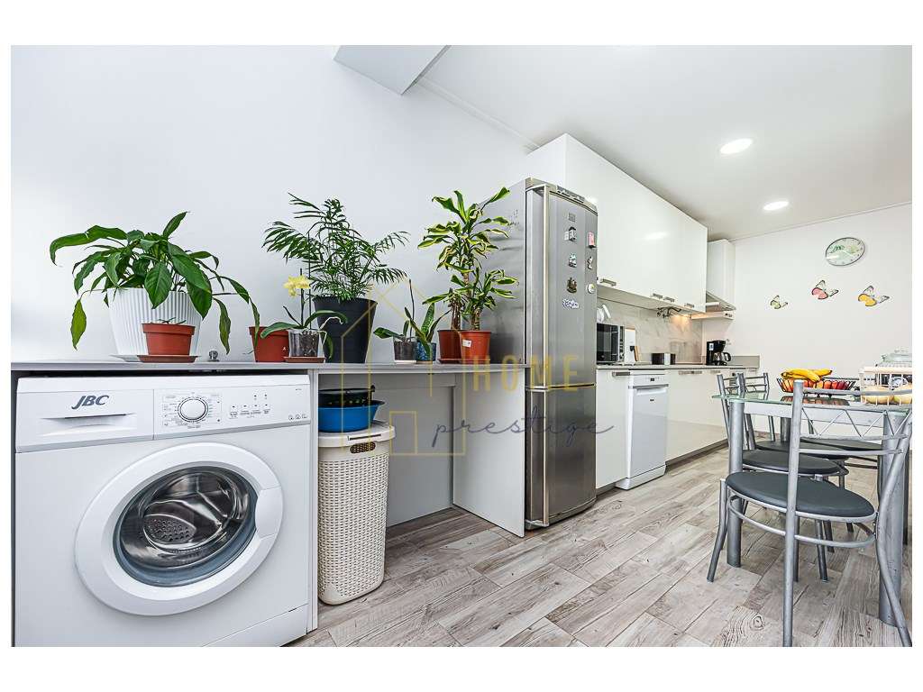 Apartamento T1 Totalmente Remodelado-6
