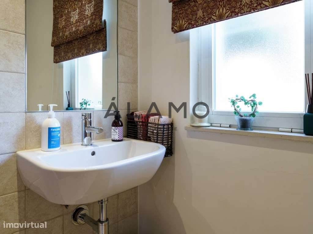 Villa T3 em Condomínio Privado com Piscina-8