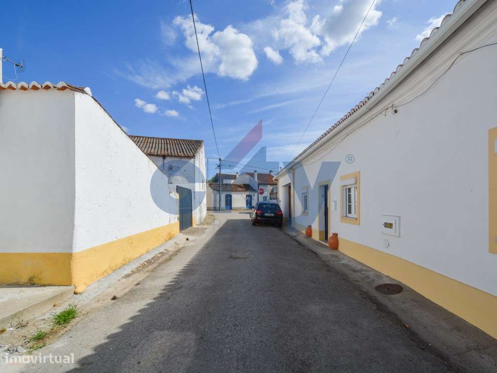 Moradia T2 c/ Terraço e Espaço Exterior | Tramagal, Abrantes-26