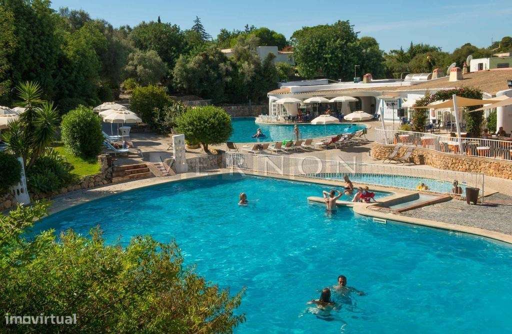 Moradia térrea geminada com 2 quartos - Quinta do Paraiso Carvoeiro, A-34
