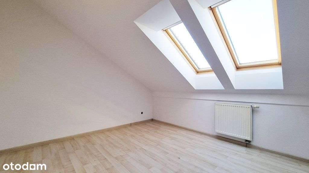 Jednopoziomowe z tarasem, komórką oraz halą-8