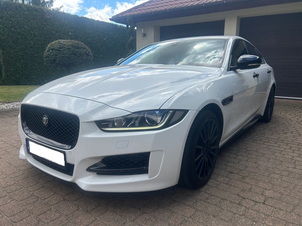 Jaguar XE 2.0 D R-Sport 2015