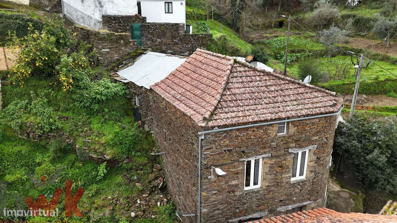 Moradia de Xisto T2 em  Corgas, Sandomil - Grande imagem: 2/23