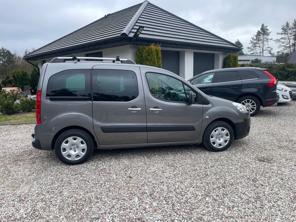 Peugeot Partner II HDi FAP 110 Family 2010