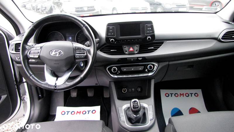 Hyundai I30 1.6 D Classic + - 16
