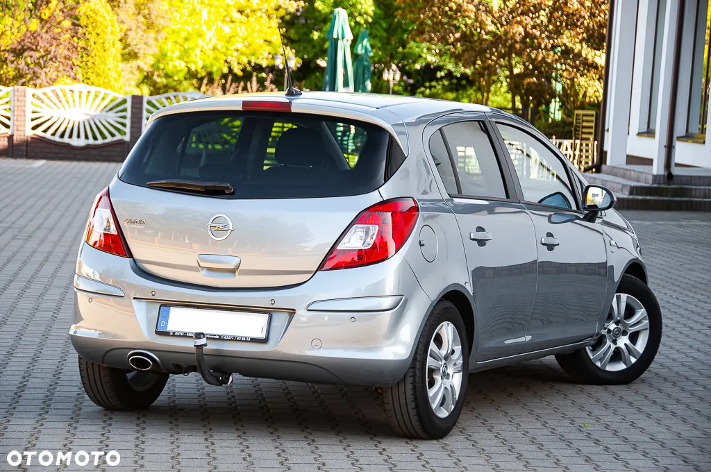 Opel Corsa 1.4 16V Satellite - 13