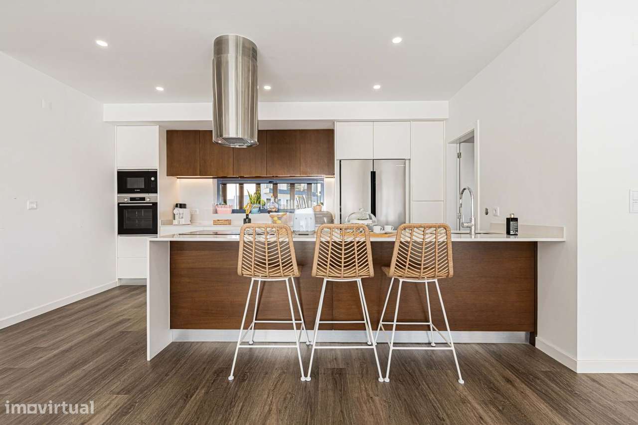 Moradia Térrea T3 c/piscina, lote de 474m² - Única na Caparica-9