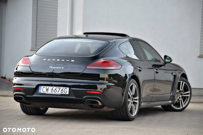 Porsche Panamera 4 Edition - 14