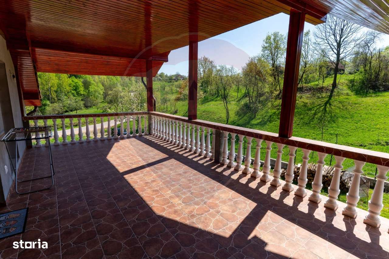 Casă / Vilă Sesuri, jud Hunedoara - Imagine principală: 4/20