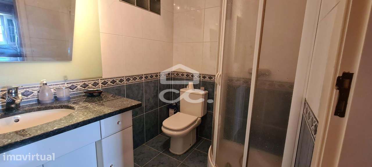 Vivenda de luxo com piscina e vistas deslumbrantes a minutos do centro-24