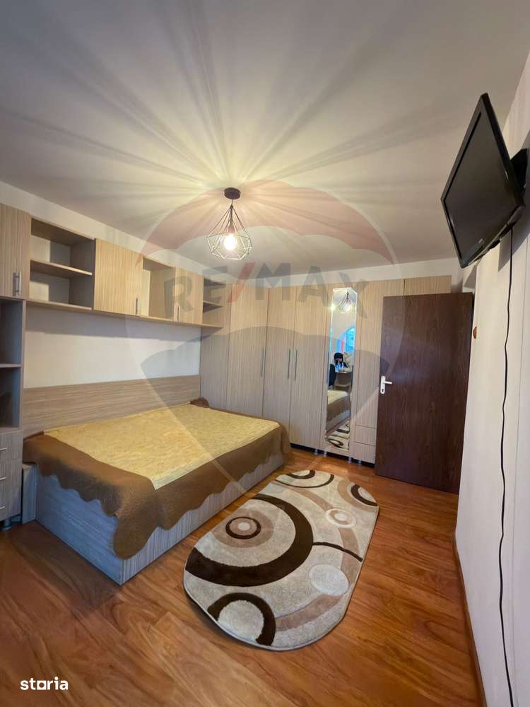 Garsoniera de inchiriat - Imagine principală: 1/7