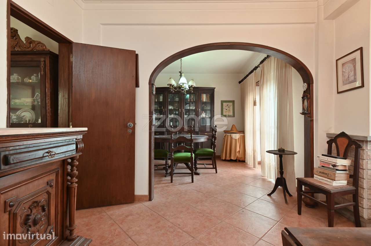 Moradia Geminada T3 | Centro de Queijas - Grande imagem: 4/29