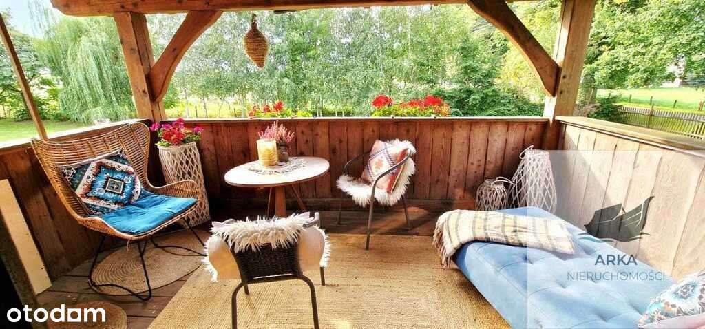 Urokliwy dom z duszą i dużą działką-7