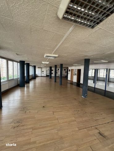 Spatiu Comercial de inchiriat pe 2 nivele, 200 MP, zona Piata Marasti