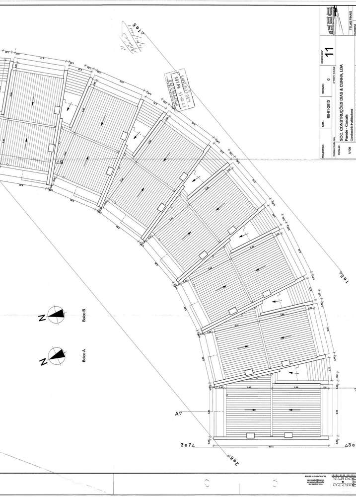 Moradia T3+1 na Parede com Vista para o Mar-10
