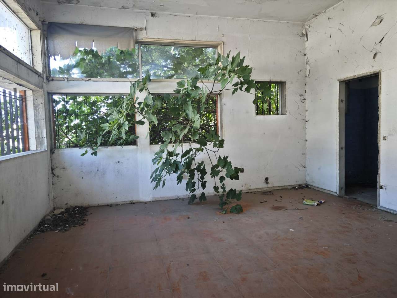 Edifício Inacabado com Enorme Potencial de Rentabilização-15