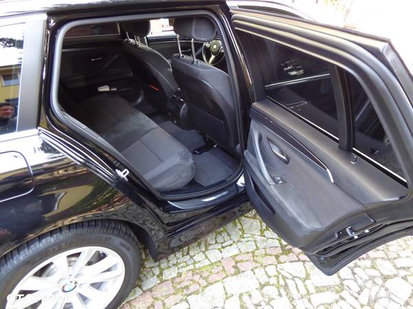 BMW Seria 5 530d Touring Luxury Line - 28