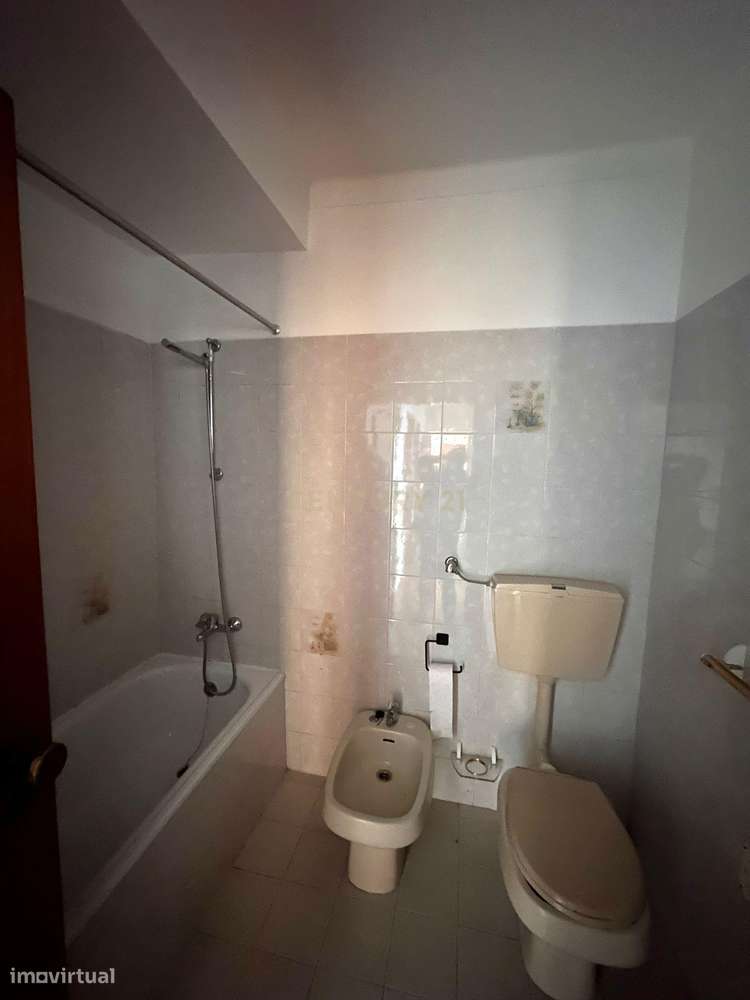 APARTAMENTO T3 - BEJA - ZONA FALCÕES-7