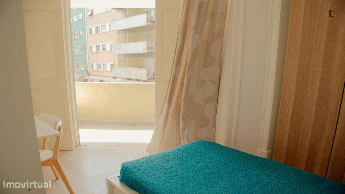 Quarto - localizado em Alameda Lisbon - Grande imagem: 4/10