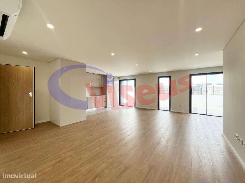 Apartamento T3 Penthouse Coimbrões - Grande imagem: 2/38