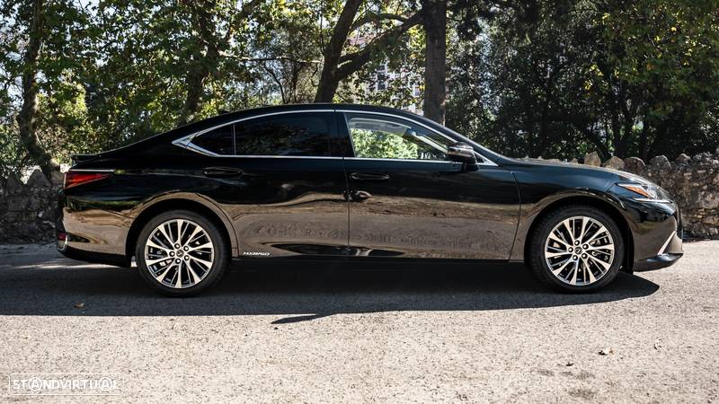 Lexus ES 300h Special Edition - 6