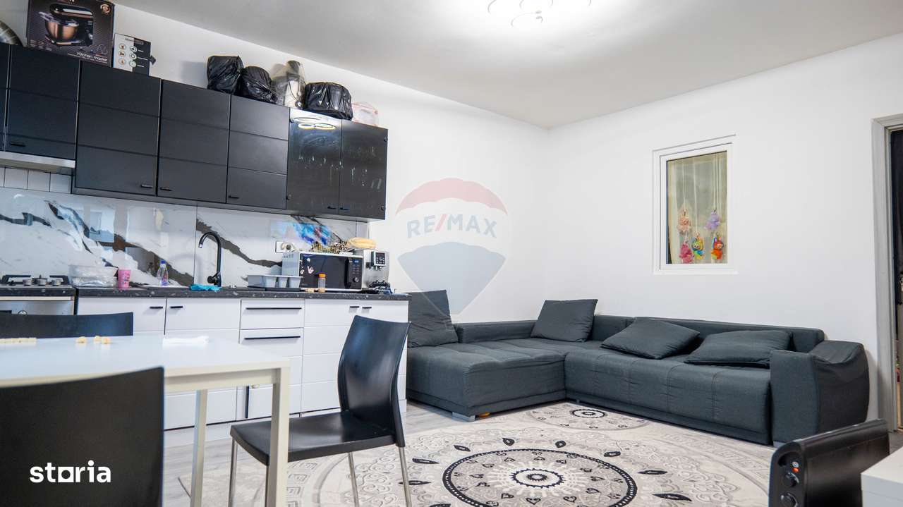 Vanzare casă 4 camere cu curte, Chitila la 3 minute de școală - Imagine principală: 4/20