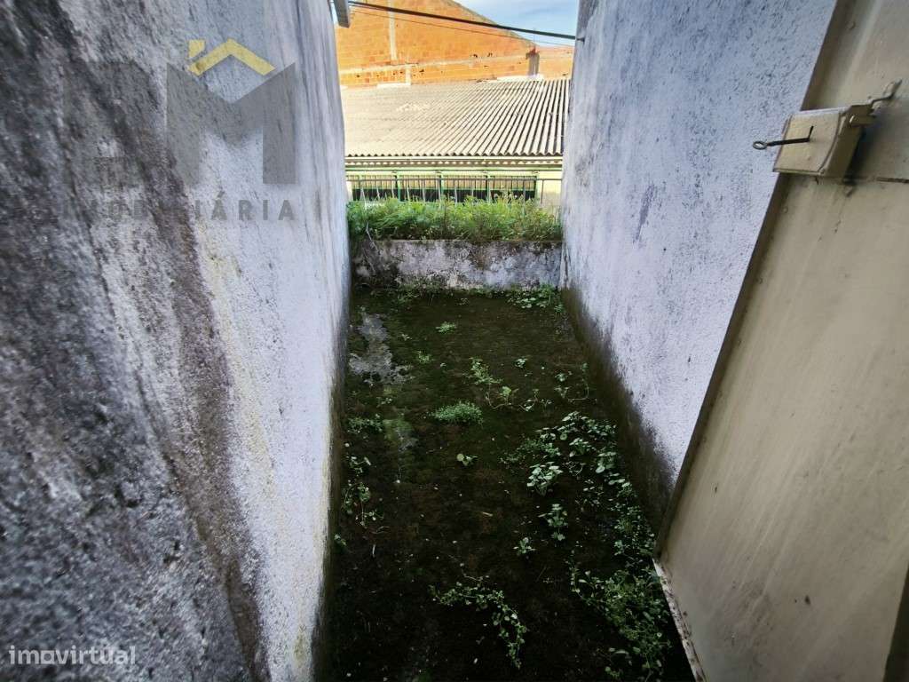 Moradia para recuperar em Póvoa de Rio de Moinhos, Castelo Branco - Grande imagem: 2/24