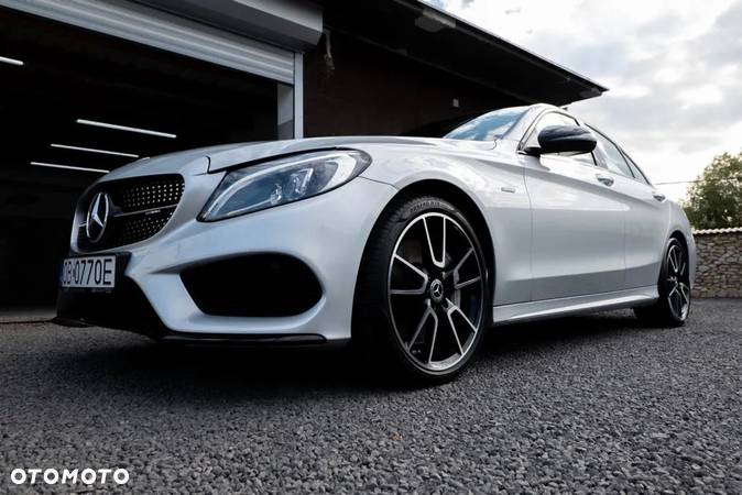 Mercedes-Benz Klasa C 450 AMG 4-Matic 7G-TRONIC - 2