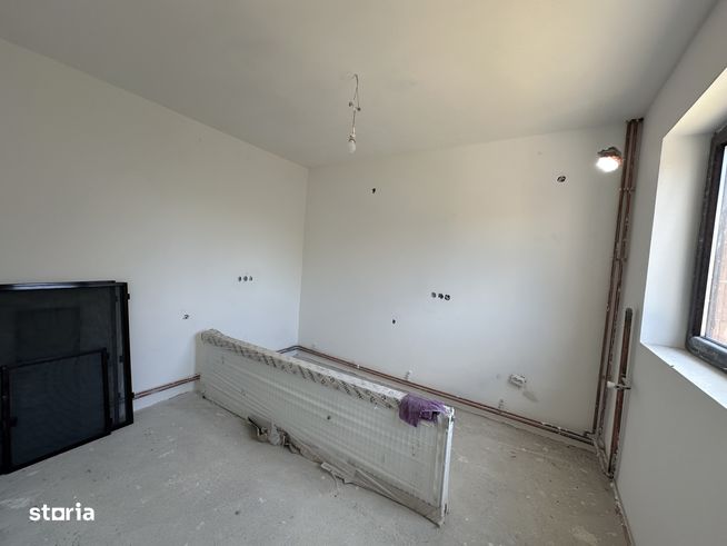 Agentia imobiliara VIGAFON vinde casa 5 camere Urlati-8