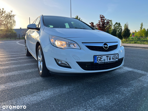 Opel Astra 1.7 CDTI DPF Sports Tourer 150 Jahre - 2